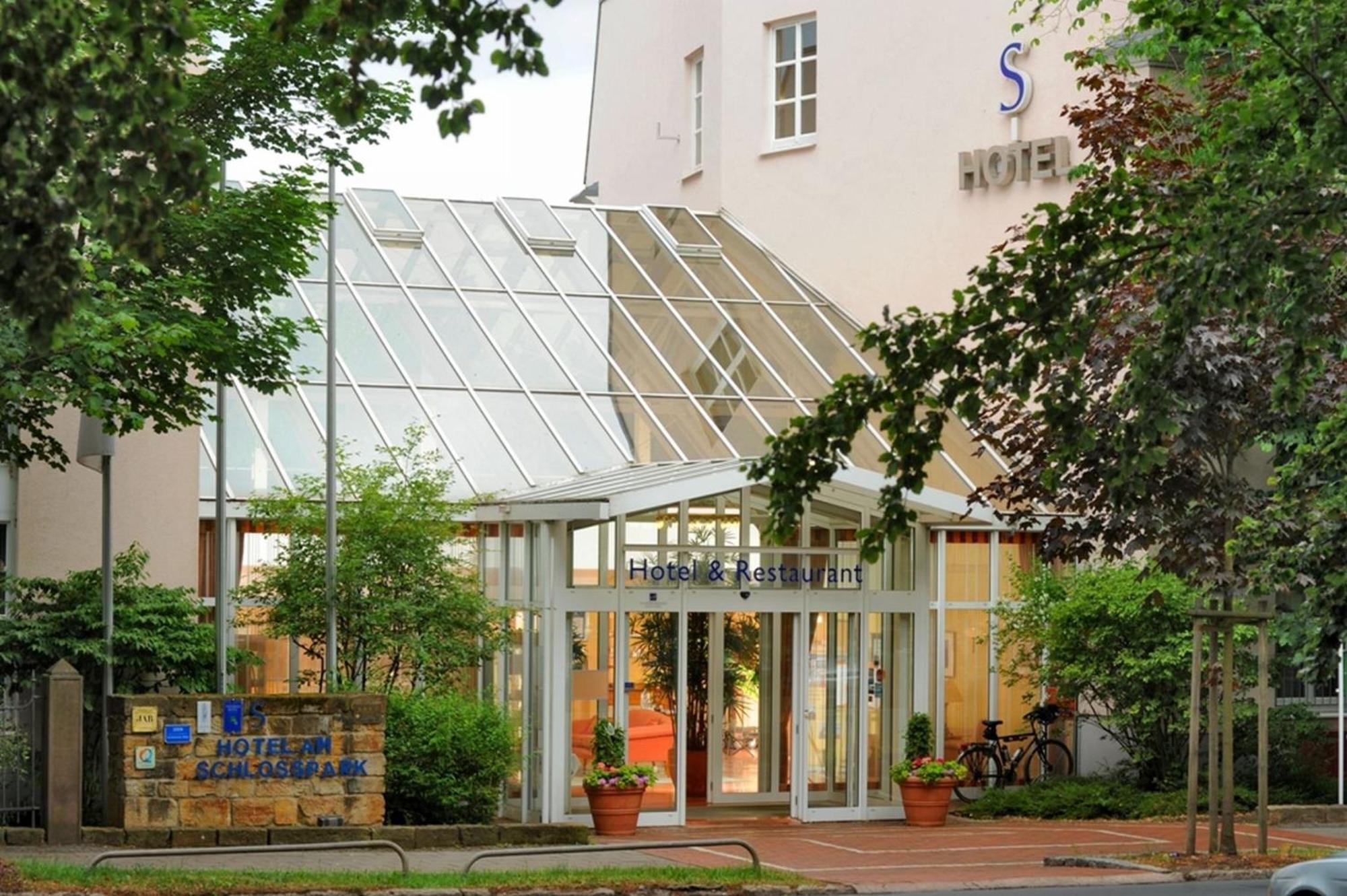 גותה Hotel Am Schlosspark מראה חיצוני תמונה