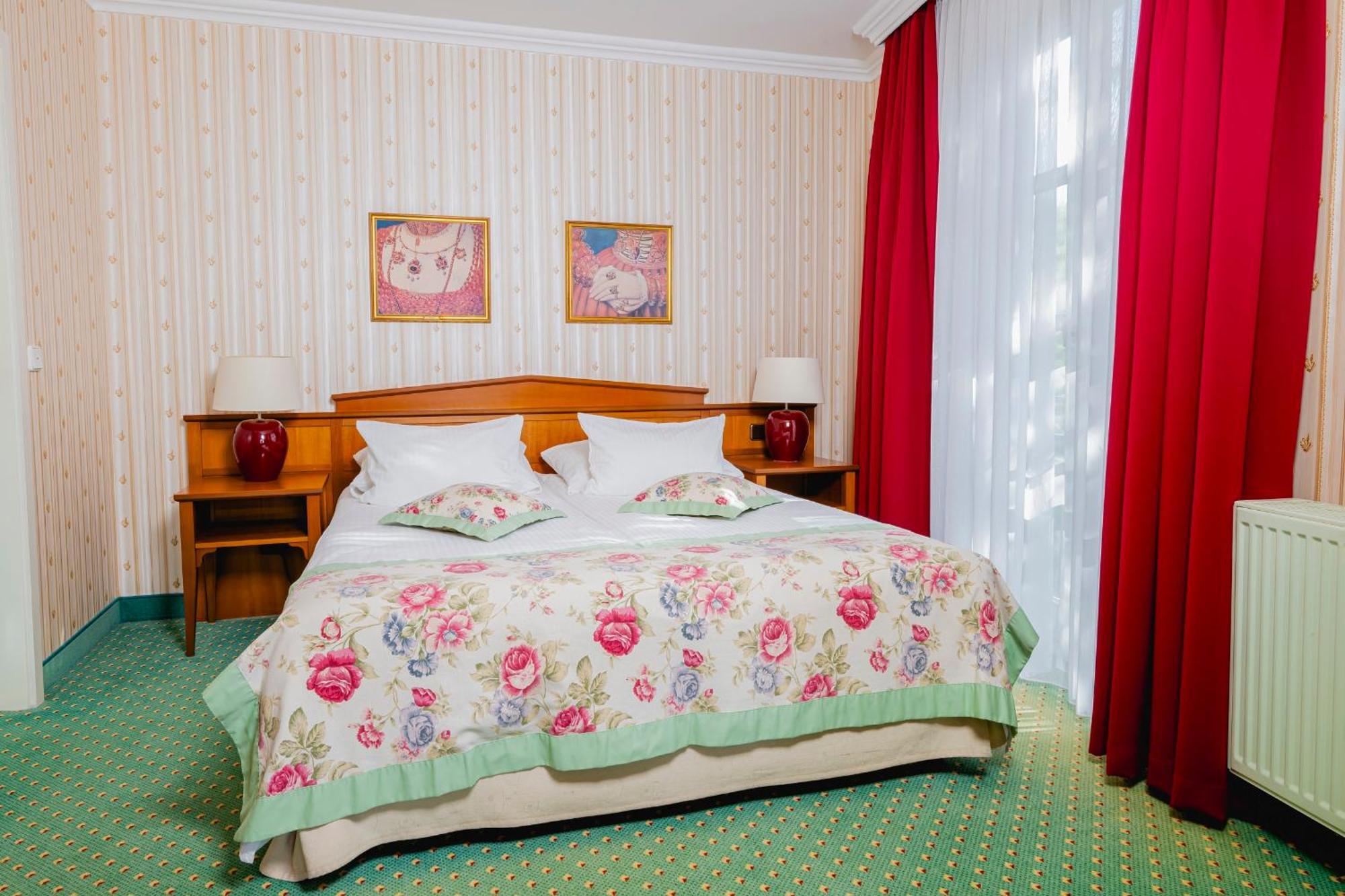 גותה Hotel Am Schlosspark מראה חיצוני תמונה