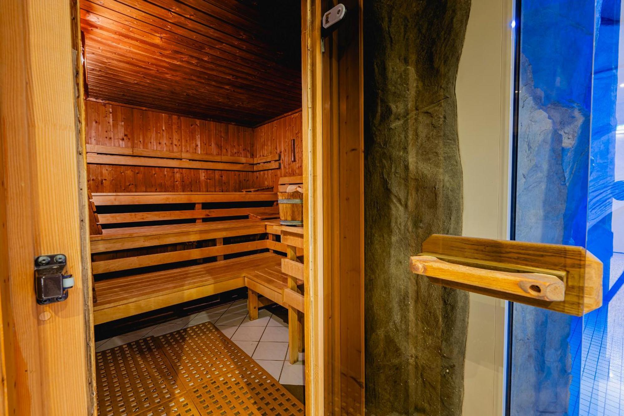 גותה Hotel Am Schlosspark מראה חיצוני תמונה